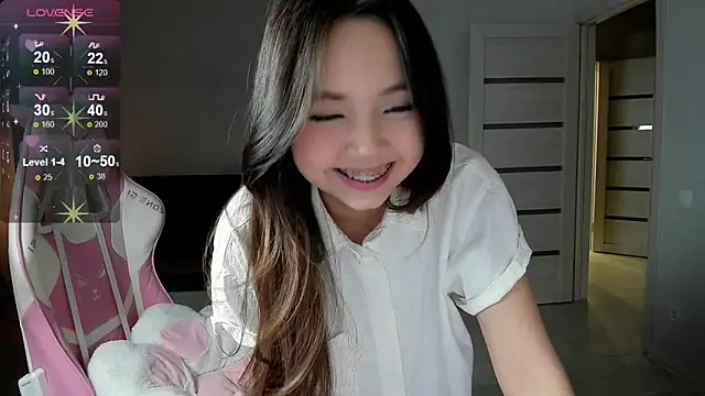 Fluffy Rose online show from 2, 2, 2026