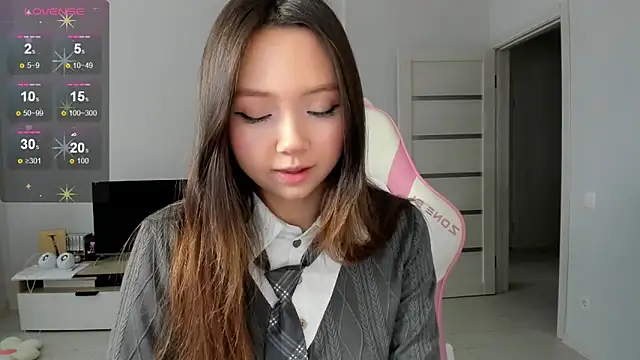 Fluffy Rose online show from 15, 3, 2026