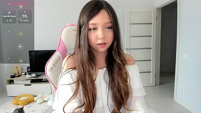 Snapshot of Fluffy_Rose chatting on 11, 6, 2026 Fluffy Rose online show from 11, 6, 2026