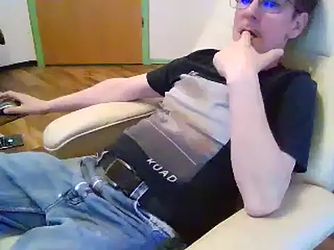 Snapshot of Minm666 chatting on 5, 1, 2025 Minm666 online show from 5, 1, 2025