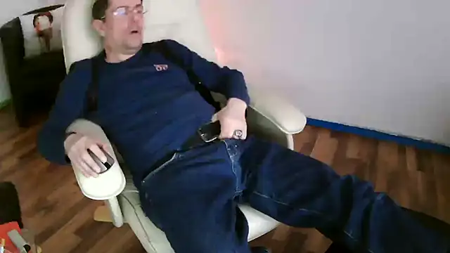 Snapshot of Minm666 chatting on 12, 3, 2025 Minm666 online show from 12, 3, 2025