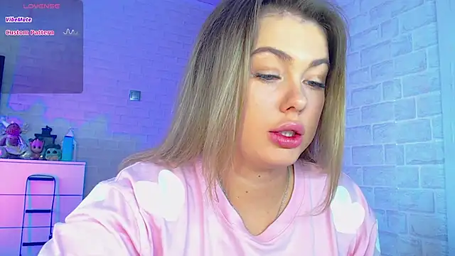 SuchCute online show from 26, 2, 2025