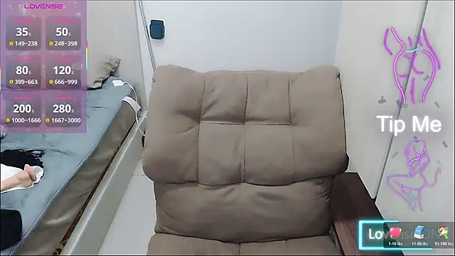 Eimile-Z online show from 14, 11, 2025