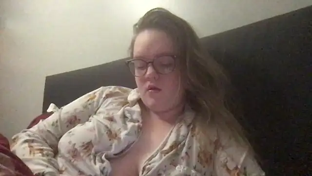 honeyyy24 online show from 5, 12, 2025