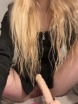 Snapshot of Lolitaxlola chatting on 31, 10, 2025 Lolitaxlola online show from 31, 10, 2025