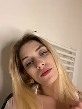 Snapshot of Lolitaxlola chatting on 18, 4, 2026 Lolitaxlola online show from 18, 4, 2026