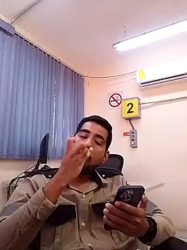 EnriquePersian197 online show from 6, 2, 2025