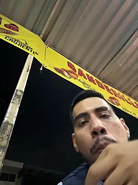 EnriquePersian197 online show from 9, 3, 2025