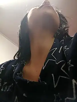 Snapshot of saralunabella chatting on 4, 10, 2025 saralunabella online show from 4, 10, 2025