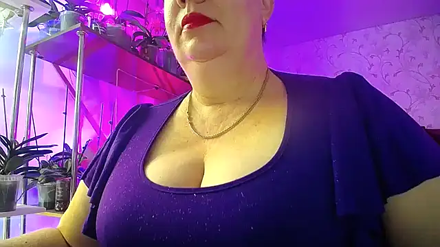  Sweet Woman online show from 11, 11, 2025