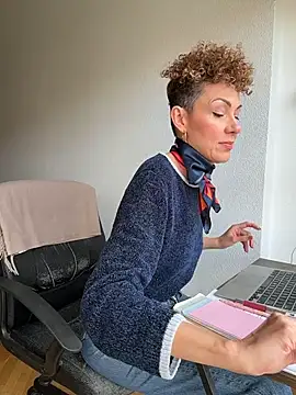 lavaldez online show from 8, 4, 2026