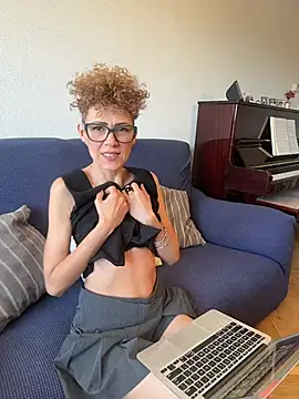 Snapshot of lavaldez chatting on 3, 6, 2026 lavaldez online show from 3, 6, 2026