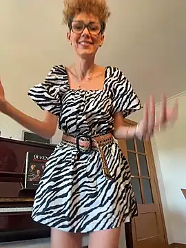 Snapshot of lavaldez chatting on 10, 6, 2026 lavaldez online show from 10, 6, 2026