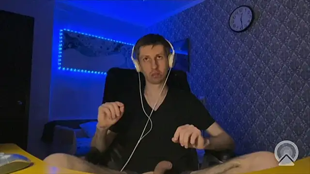 Aki-Laky online show from 13, 4, 2026