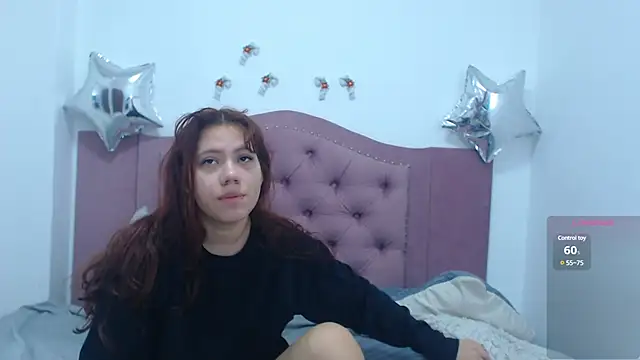 crystalhoneyy1 online show from 20, 12, 2024