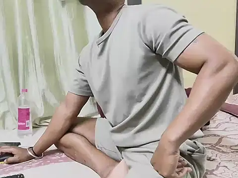 Snapshot of loveboyrp chatting on 16, 2, 2025 loveboyrp online show from 16, 2, 2025