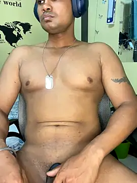 Snapshot of loveboyrp chatting on 9, 9, 2025 loveboyrp online show from 9, 9, 2025