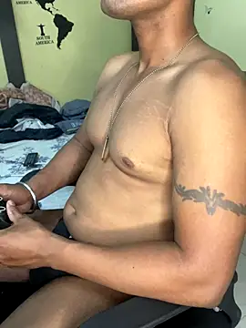 Snapshot of loveboyrp chatting on 12, 9, 2025 loveboyrp online show from 12, 9, 2025