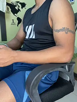 Snapshot of loveboyrp chatting on 7, 11, 2025 loveboyrp online show from 7, 11, 2025