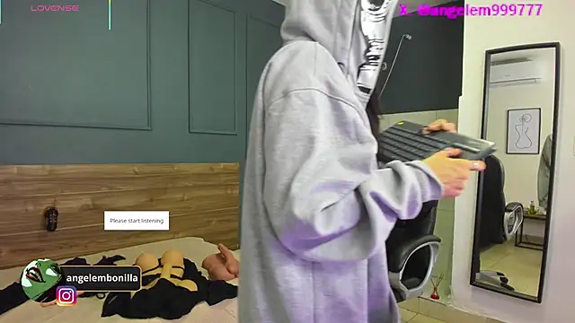 Snapshot of megan_morgan01 chatting on 9, 6, 2026 megan morgan01 online show from 9, 6, 2026