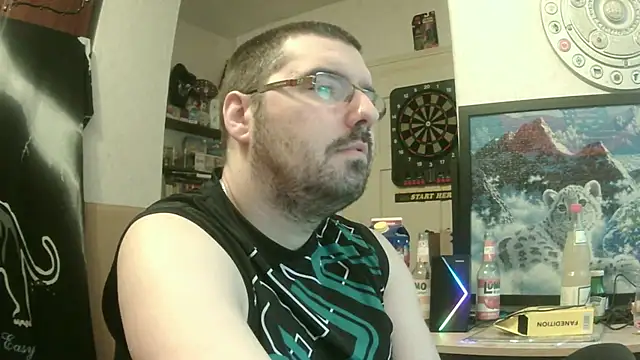 Alucard180287 online show from 12, 4, 2026