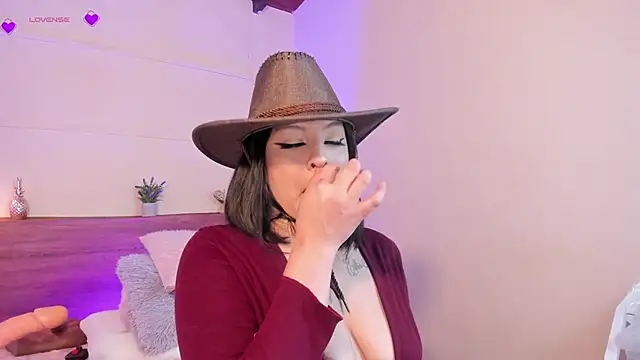 sherylgrey online show from 23, 9, 2025