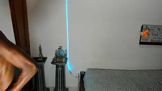 Snapshot of Darick_brown chatting on 11, 12, 2024 Darick brown online show from 11, 12, 2024