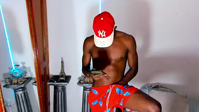 Snapshot of Darick_brown chatting on 12, 12, 2024 Darick brown online show from 12, 12, 2024