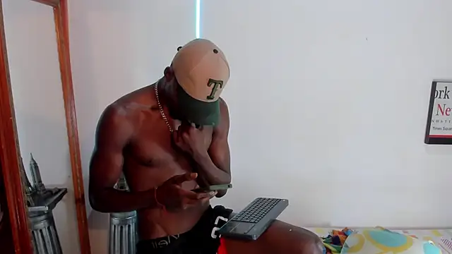 Snapshot of Darick_brown chatting on 27, 1, 2025 Darick brown online show from 27, 1, 2025