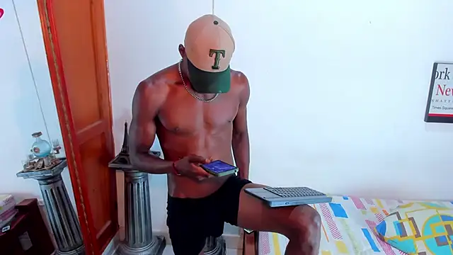 Snapshot of Darick_brown chatting on 29, 1, 2025 Darick brown online show from 29, 1, 2025