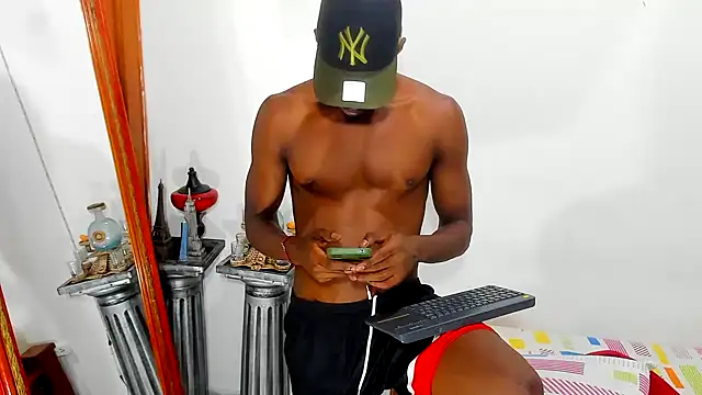 Snapshot of Darick_brown chatting on 8, 3, 2025 Darick brown online show from 8, 3, 2025