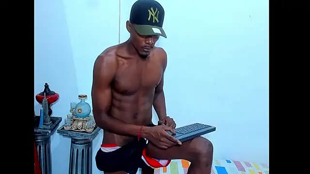 Snapshot of Darick_brown chatting on 11, 3, 2025 Darick brown online show from 11, 3, 2025