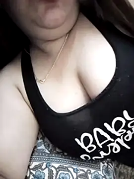 Naughty-Trisha online show from 5, 4, 2026