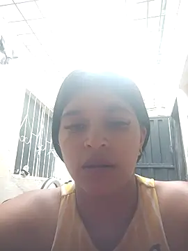 Snapshot of naughty-girl01 chatting on 4, 1, 2025 naughty-girl01 online show from 4, 1, 2025