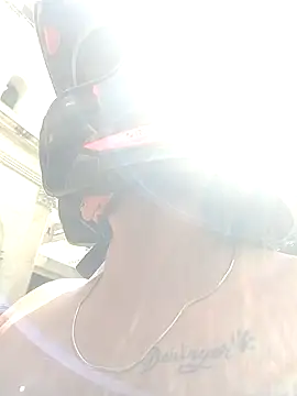 Snapshot of naughty-girl01 chatting on 10, 1, 2025 naughty-girl01 online show from 10, 1, 2025