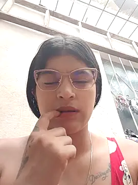 Snapshot of naughty-girl01 chatting on 24, 1, 2025 naughty-girl01 online show from 24, 1, 2025