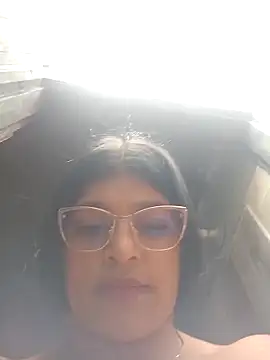 Snapshot of naughty-girl01 chatting on 22, 2, 2025 naughty-girl01 online show from 22, 2, 2025