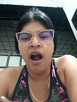 Snapshot of naughty-girl01 chatting on 25, 2, 2025 naughty-girl01 online show from 25, 2, 2025