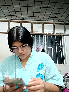 Snapshot of naughty-girl01 chatting on 27, 2, 2025 naughty-girl01 online show from 27, 2, 2025