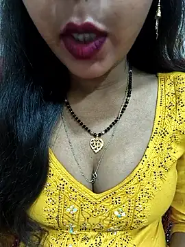Snapshot of Sharmila-Singh chatting on 4, 5, 2026 Sharmila-Singh online show from 4, 5, 2026