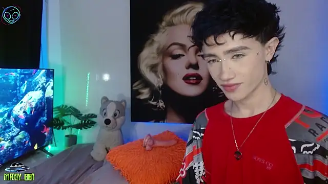 maxiy 001 online show from 12, 11, 2025