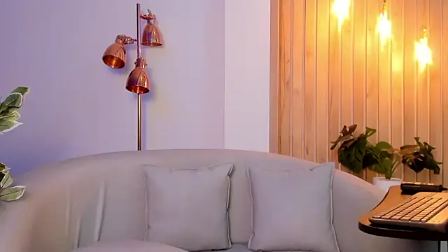 AriRobert  online show from 15, 9, 2025