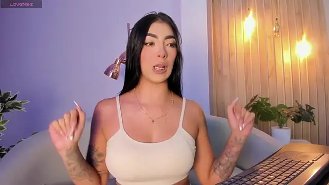 AriRobert  online show from 6, 10, 2025