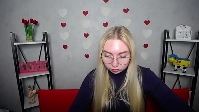 Snapshot of BeatriceFly chatting on 14, 12, 2024 BeatriceFly online show from 14, 12, 2024