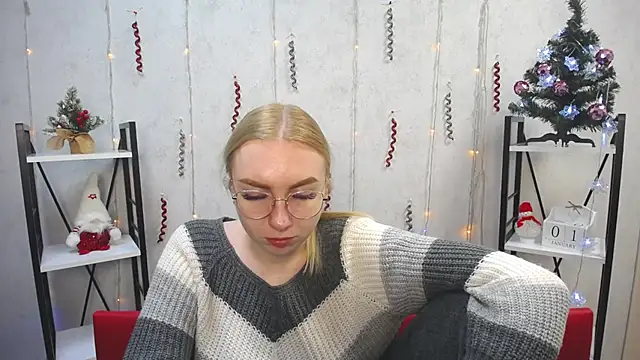 Snapshot of BeatriceFly chatting on 3, 1, 2025 BeatriceFly online show from 3, 1, 2025