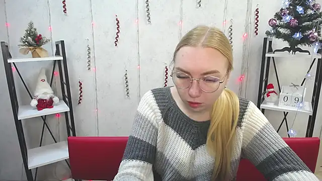 Snapshot of BeatriceFly chatting on 9, 1, 2025 BeatriceFly online show from 9, 1, 2025