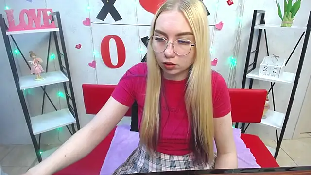 Snapshot of BeatriceFly chatting on 25, 1, 2025 BeatriceFly online show from 25, 1, 2025