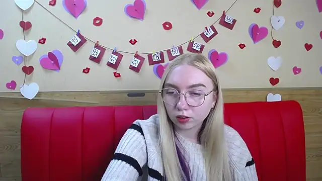 Snapshot of BeatriceFly chatting on 20, 2, 2025 BeatriceFly online show from 20, 2, 2025