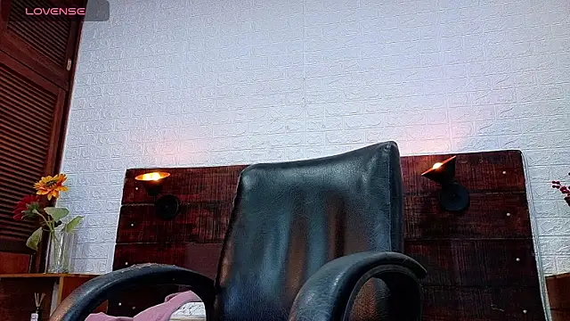 Snapshot of Celeste_sanz chatting on 19, 11, 2025 Celeste sanz online show from 19, 11, 2025