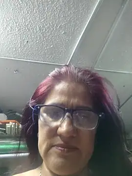 Edged Hot69 online show from 19, 9, 2025